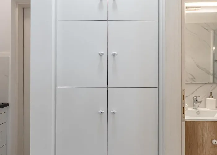 Senses بيت للعطل